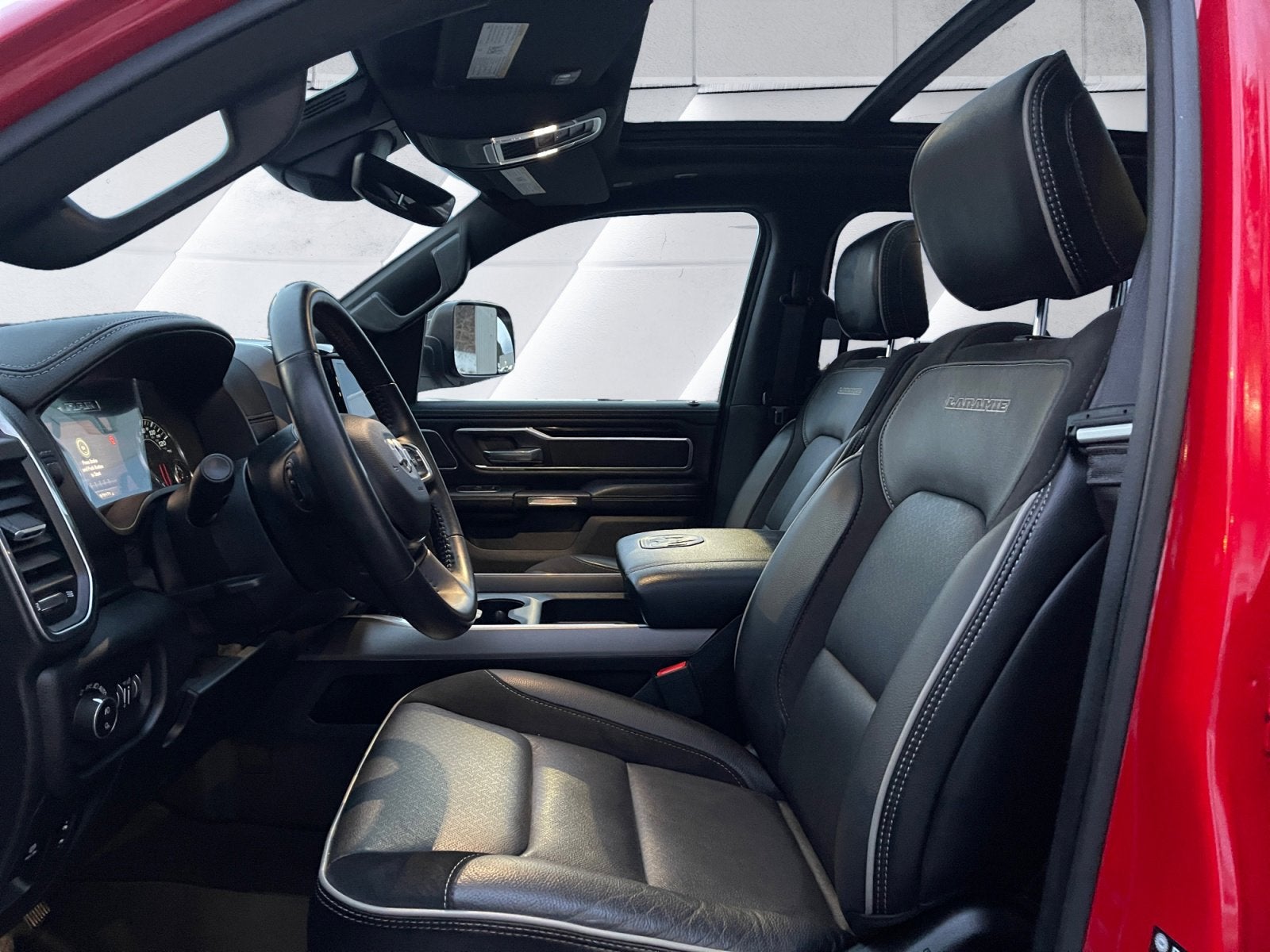 2021 RAM 1500 Laramie Crew Cab 4x4 5'7" Box