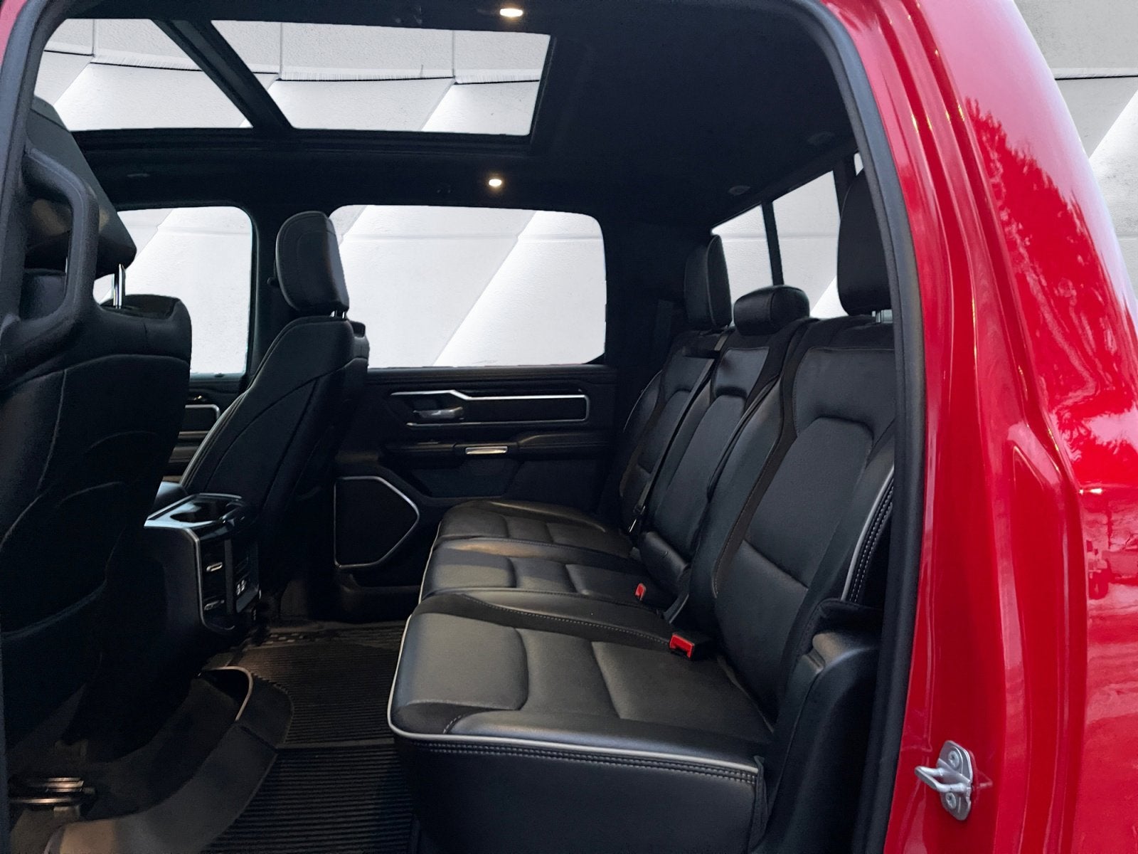 2021 RAM 1500 Laramie Crew Cab 4x4 5'7" Box