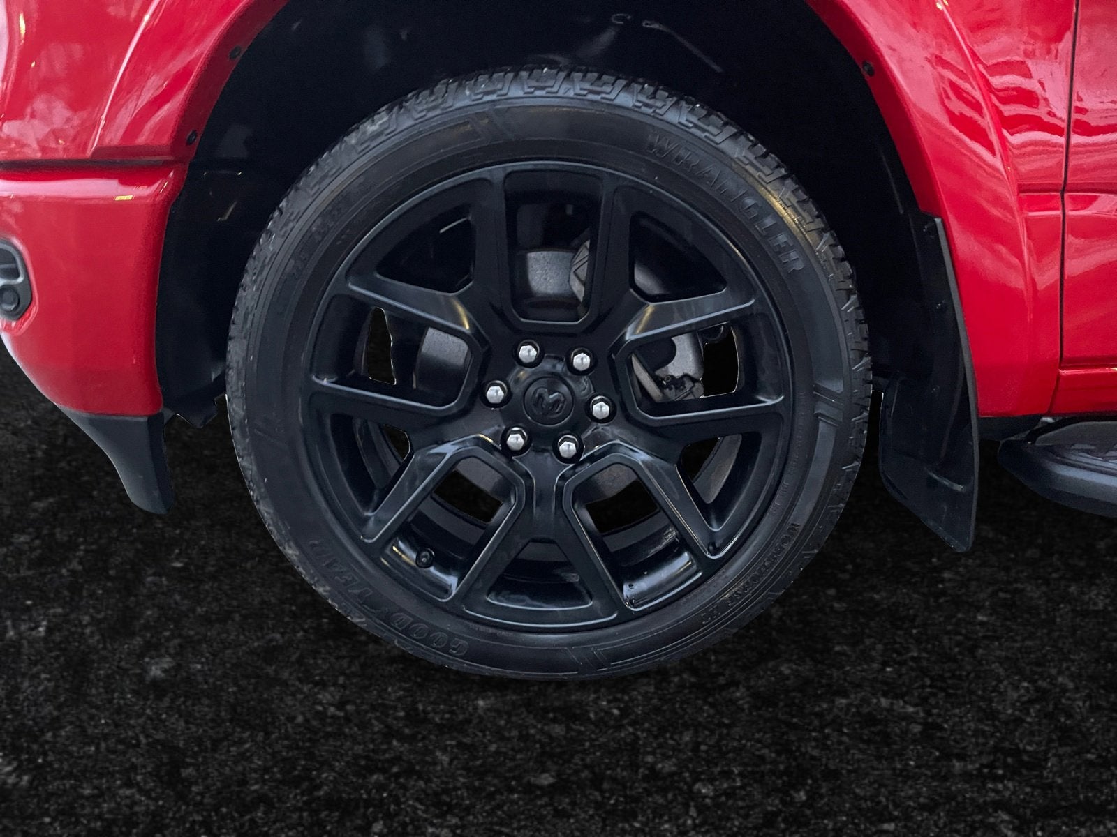 2021 RAM 1500 Laramie Crew Cab 4x4 5'7" Box