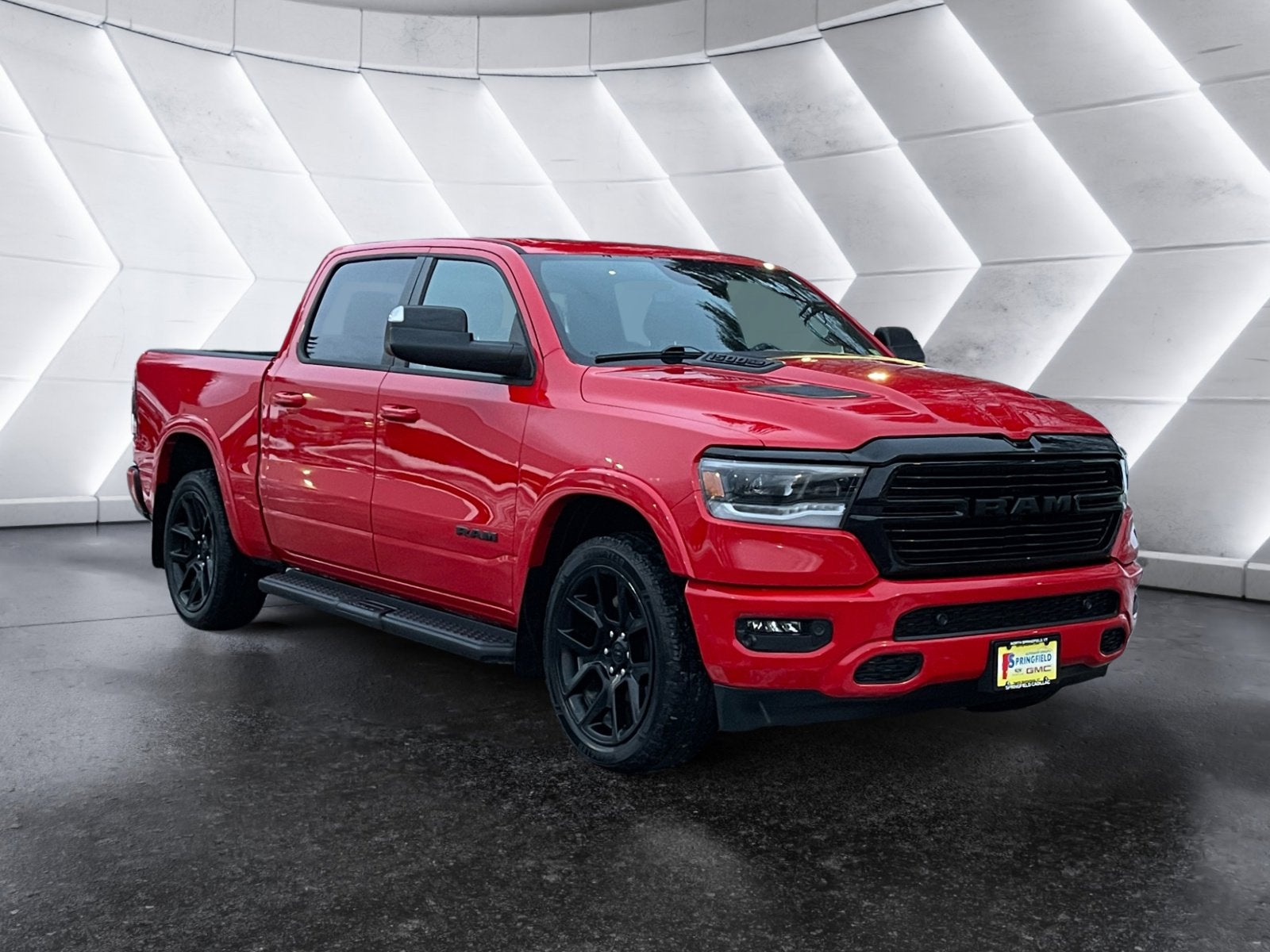 2021 RAM 1500 Laramie Crew Cab 4x4 5'7" Box