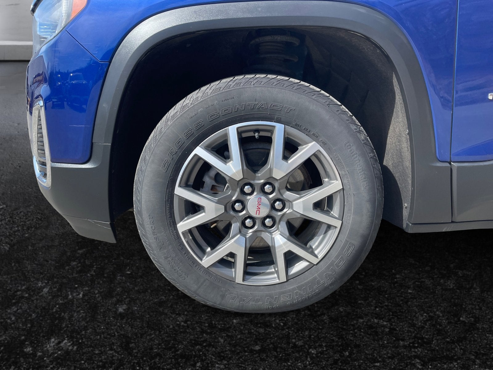2023 GMC Acadia SLE