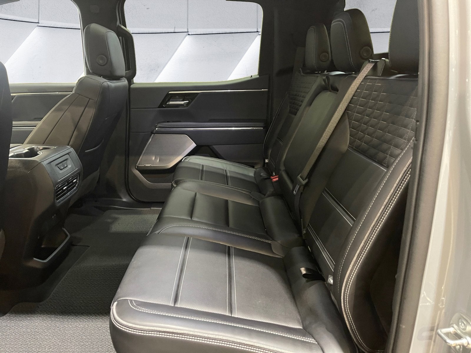 2024 GMC Sierra EV Denali Edition 1