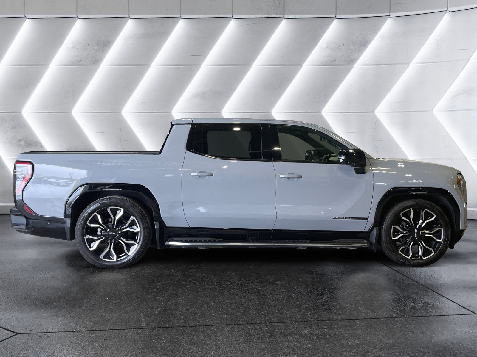 2024 GMC Sierra EV Denali Edition 1