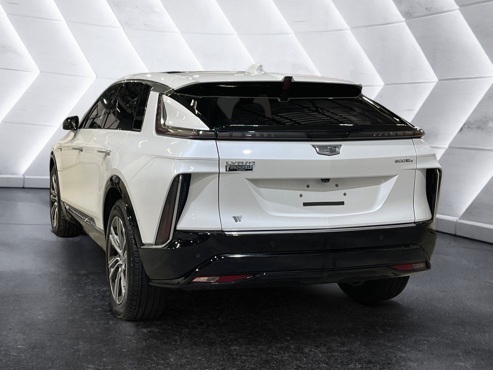 2025 Cadillac LYRIQ Luxury 1