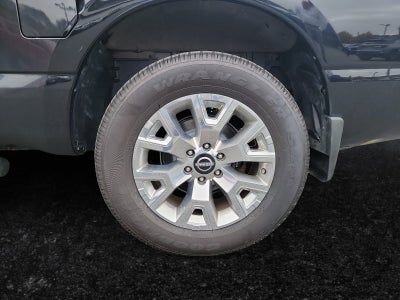 2023 Nissan Titan SV