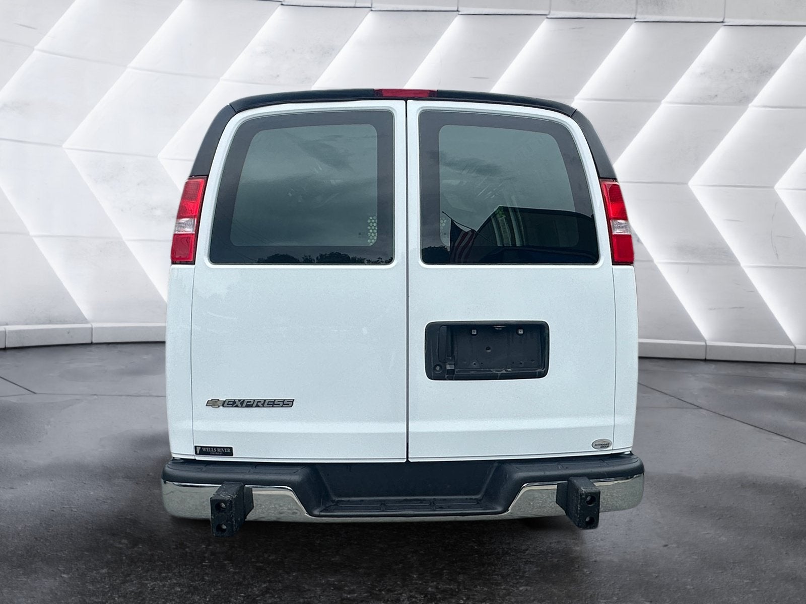2024 Chevrolet Express Cargo 2500 WT