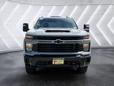 2024 Chevrolet Silverado 2500 HD Custom