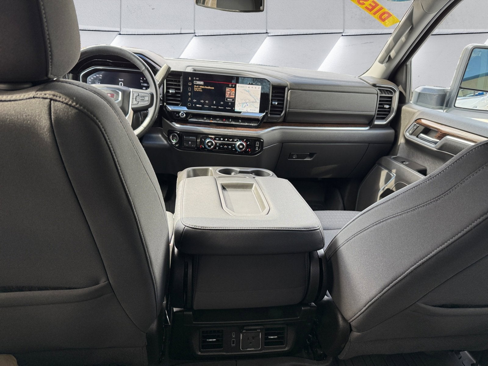 2023 GMC Sierra 1500 SLE