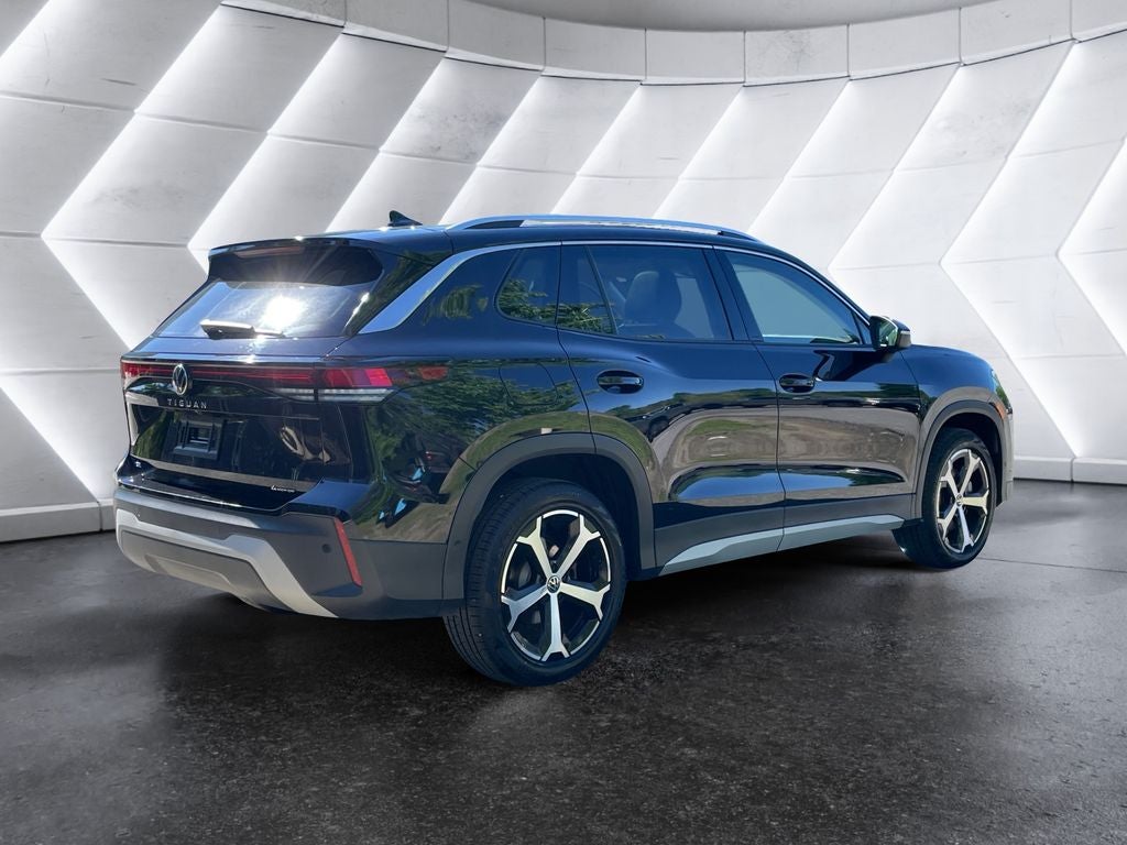 2025 Volkswagen Tiguan 2.0T SE