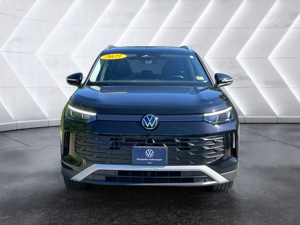 2025 Volkswagen Tiguan 2.0T SE