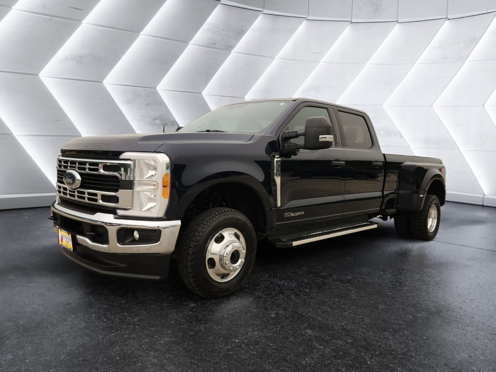 2023 Ford Super Duty F-350 DRW XL