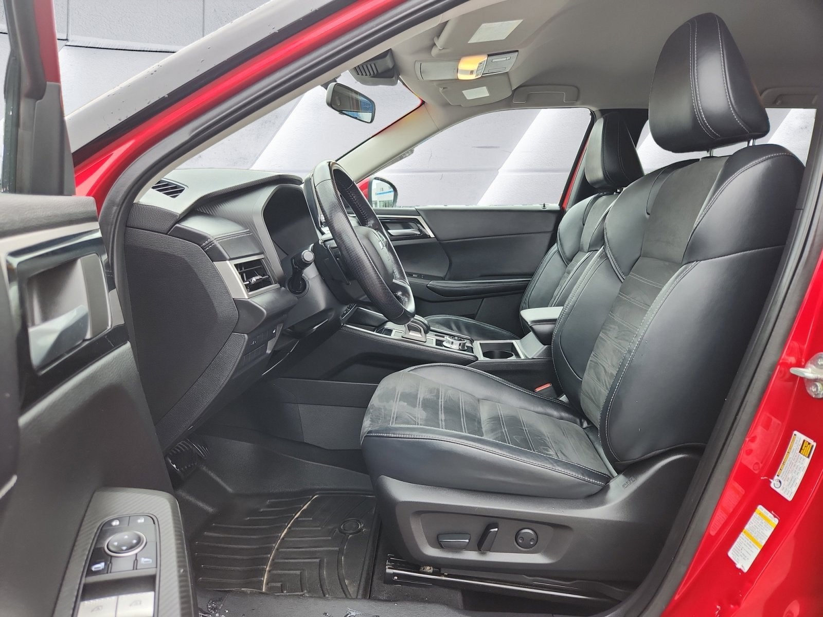 2022 Mitsubishi Outlander SE