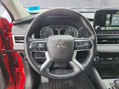 2022 Mitsubishi Outlander SE