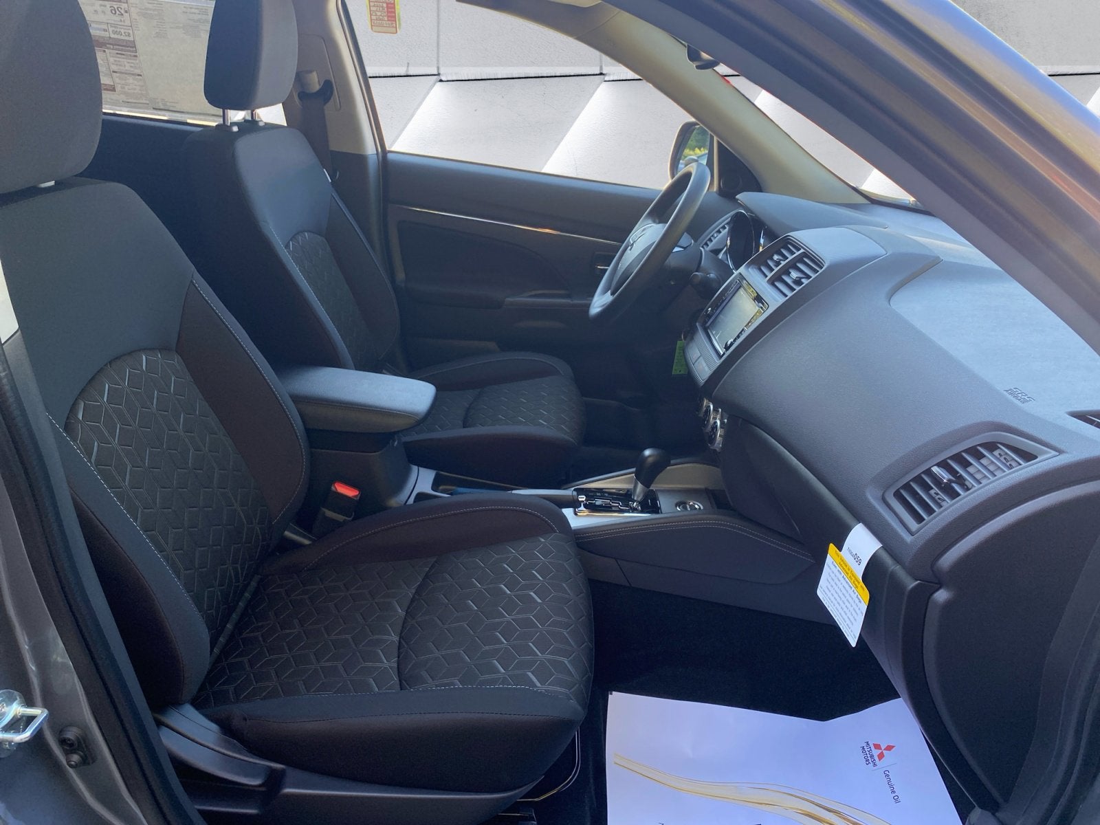 2025 Mitsubishi Outlander Sport ES