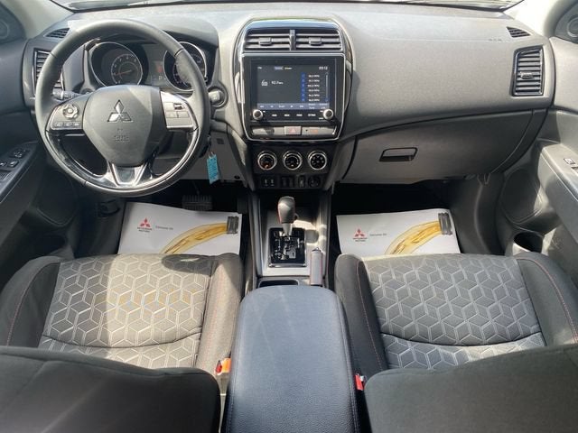2025 Mitsubishi Outlander Sport Base