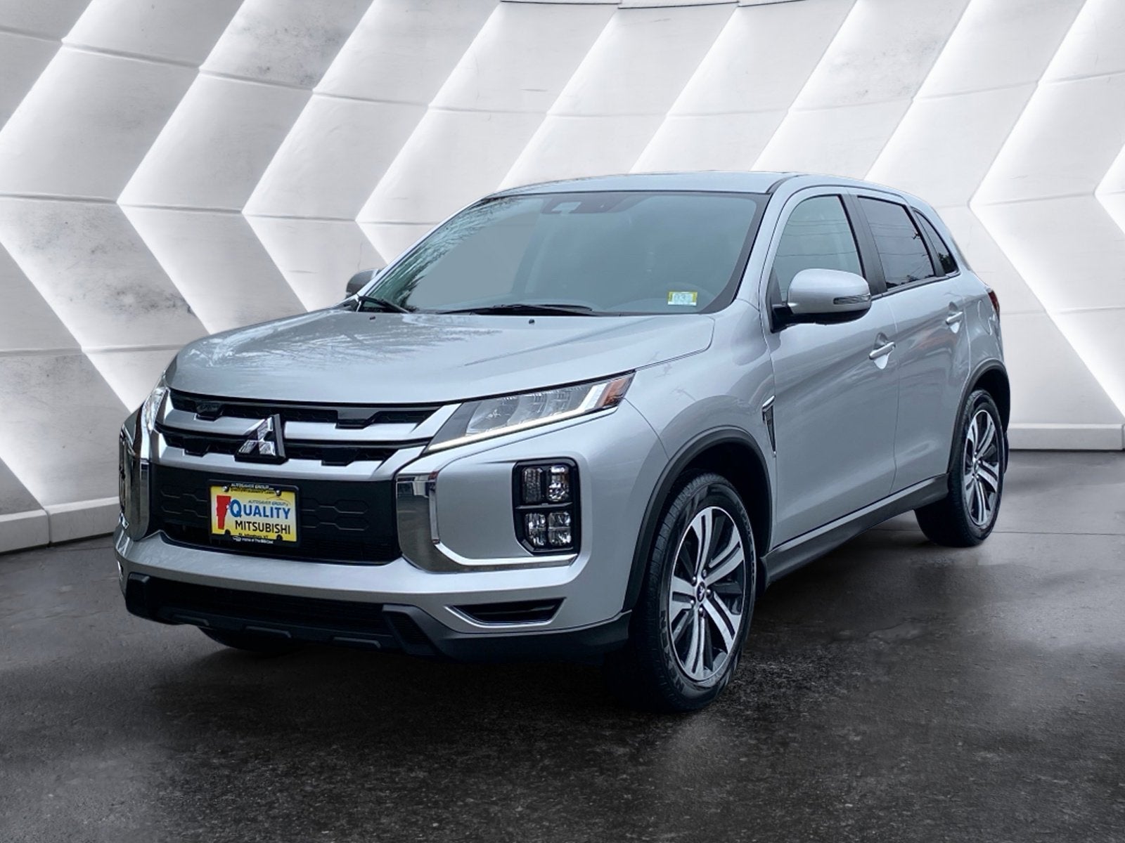 2026 Mitsubishi Outlander Sport SE