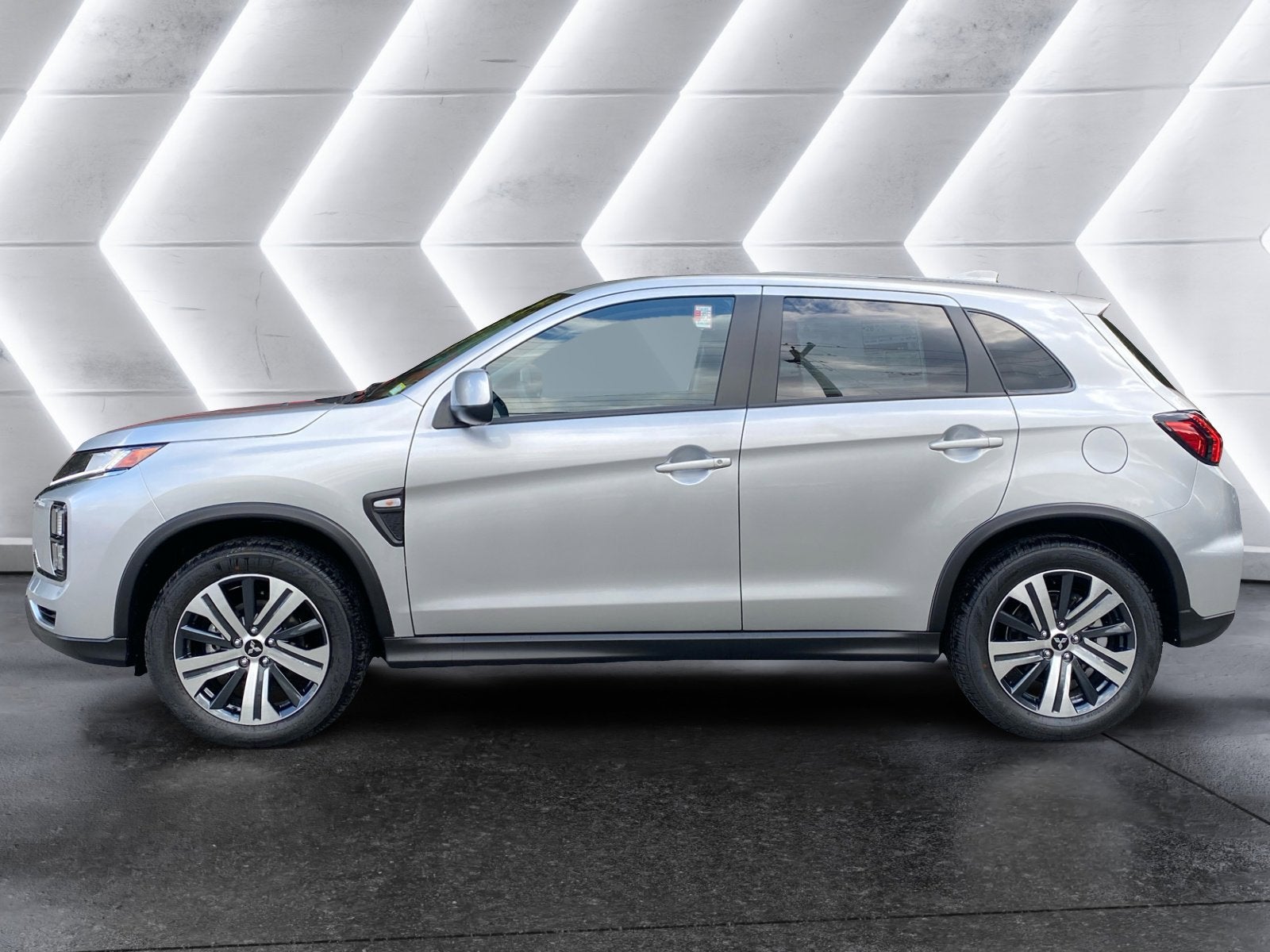 2025 Mitsubishi Outlander Sport ES