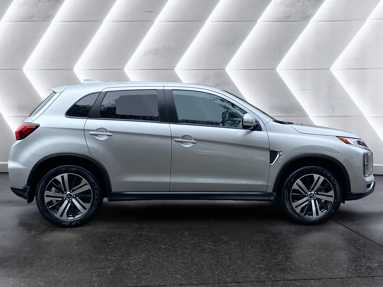 2026 Mitsubishi Outlander Sport SE