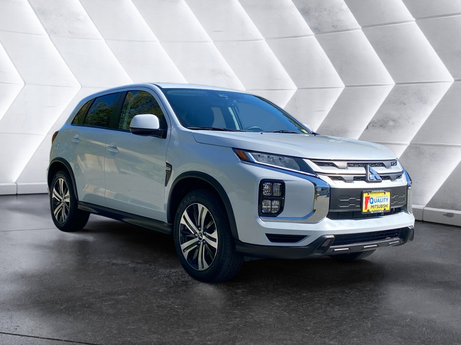 2025 Mitsubishi Outlander Sport ES