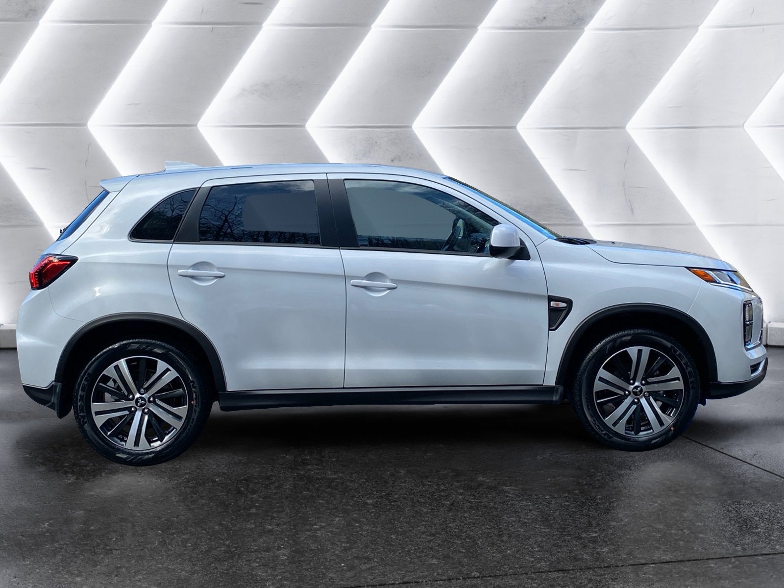 2026 Mitsubishi Outlander Sport ES