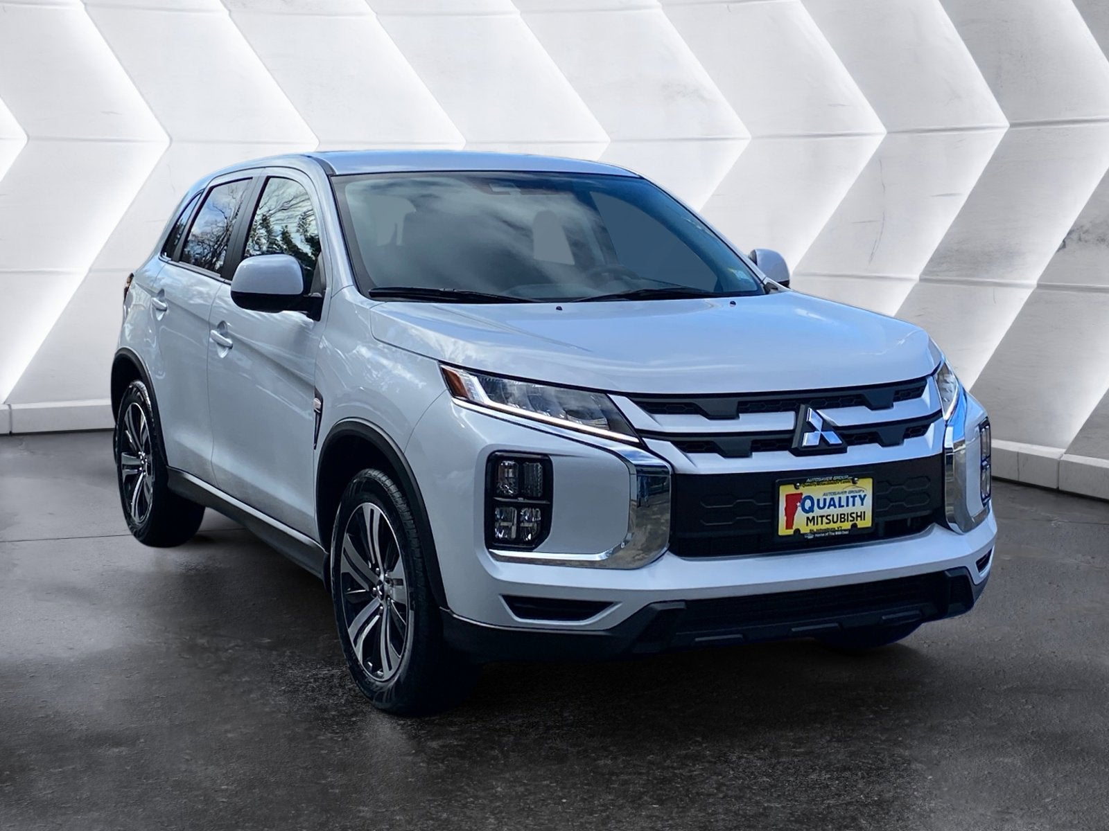 2026 Mitsubishi Outlander Sport ES