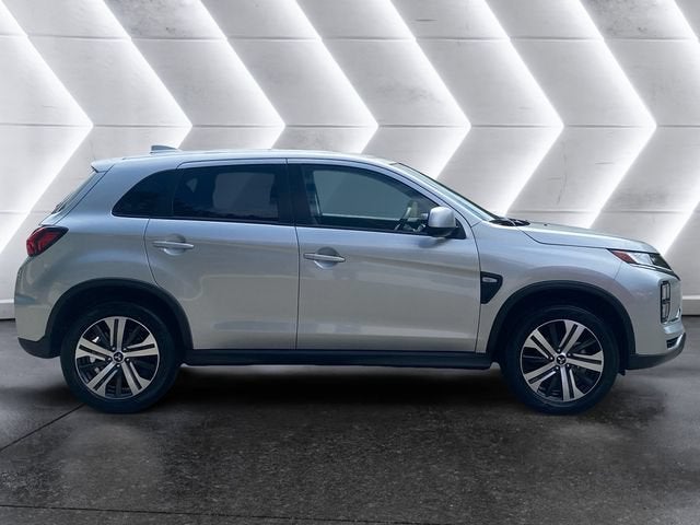 2026 Mitsubishi Outlander Sport ES