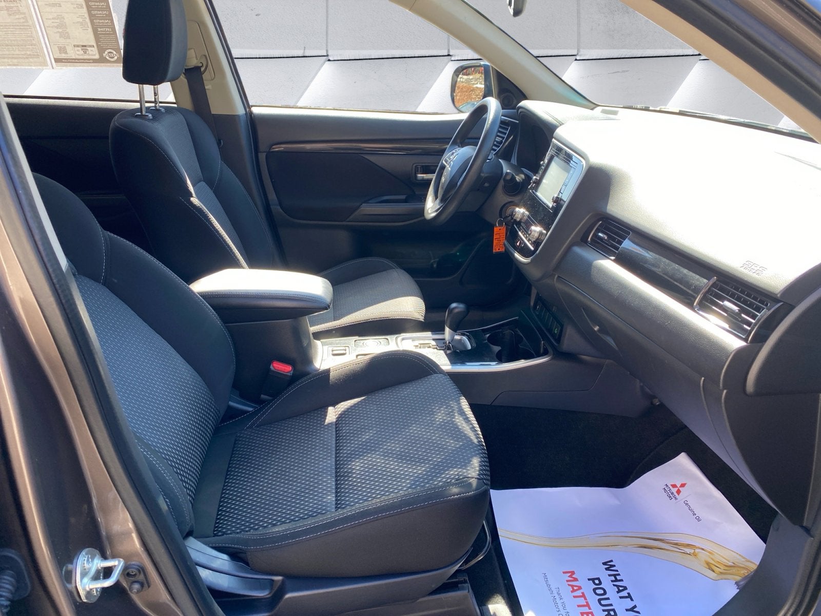 2020 Mitsubishi Outlander Base