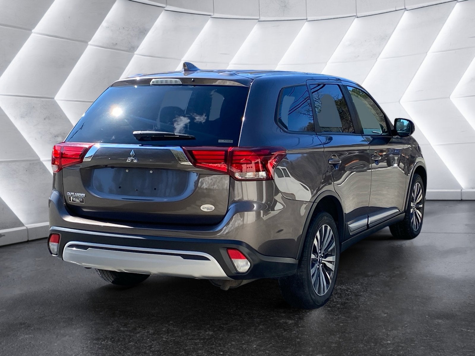 2020 Mitsubishi Outlander Base