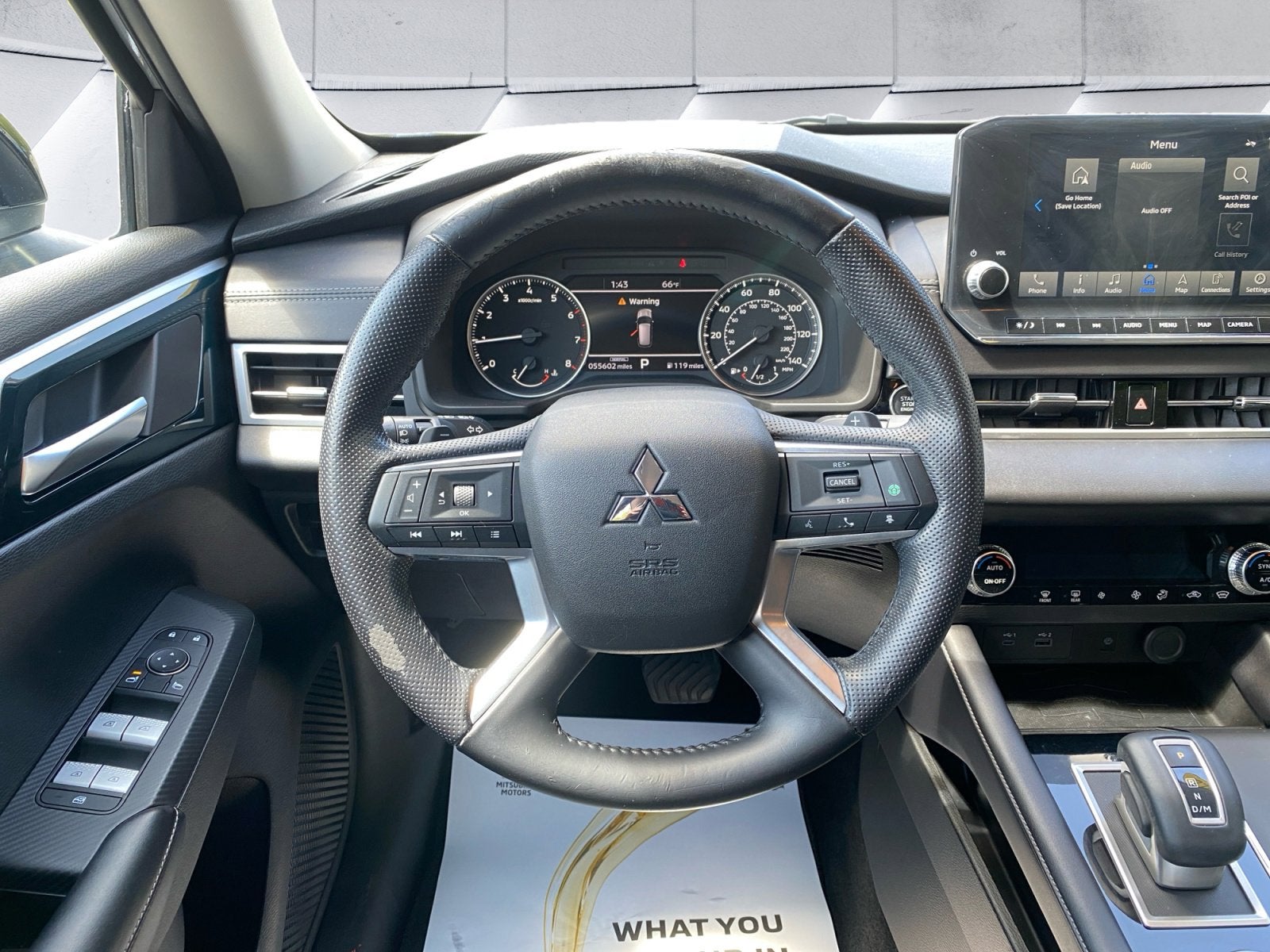 2022 Mitsubishi Outlander Base