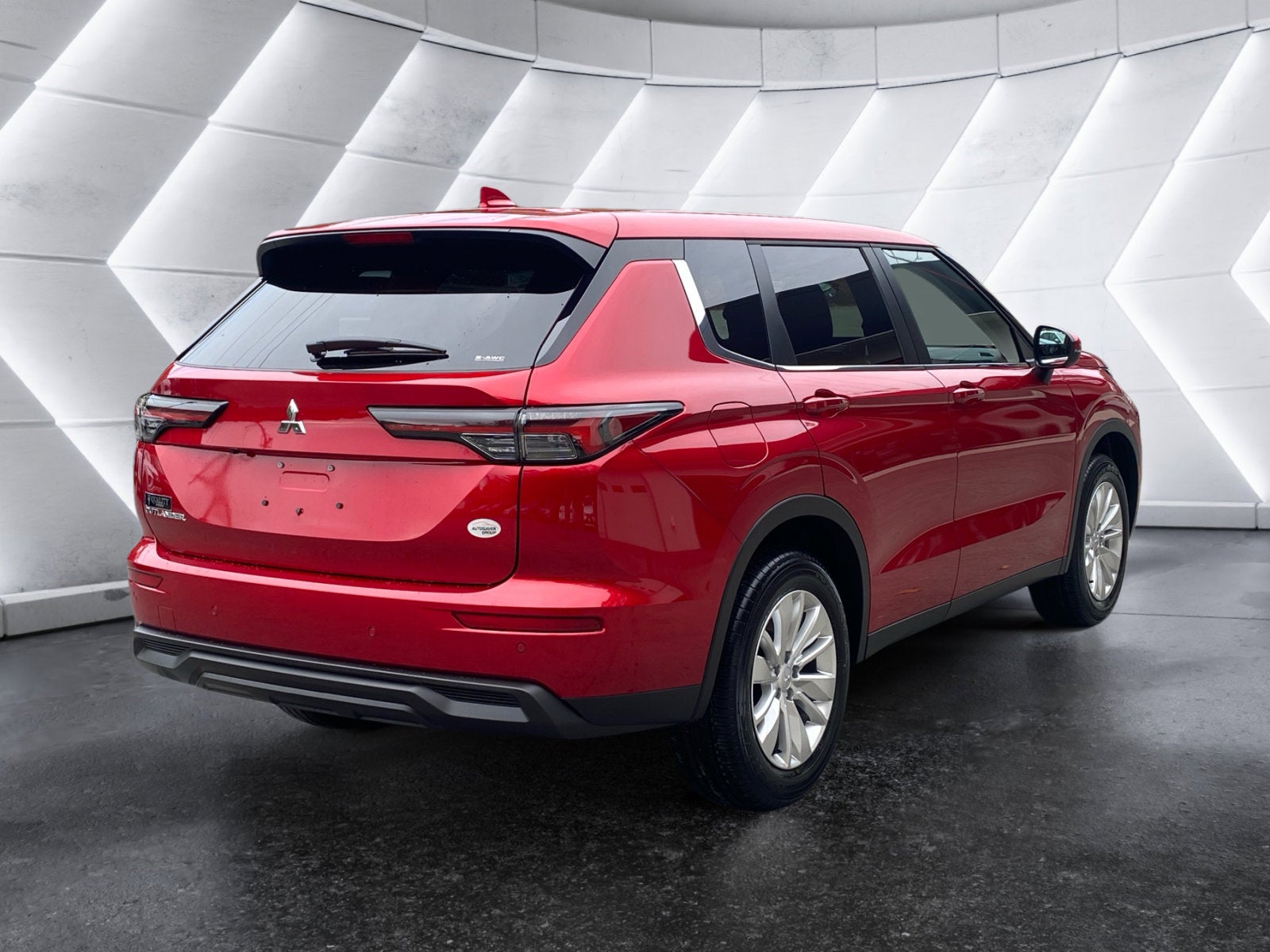 2027 Mitsubishi Outlander ES