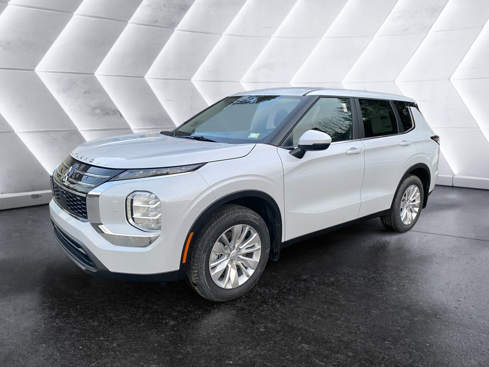 2026 Mitsubishi Outlander ES