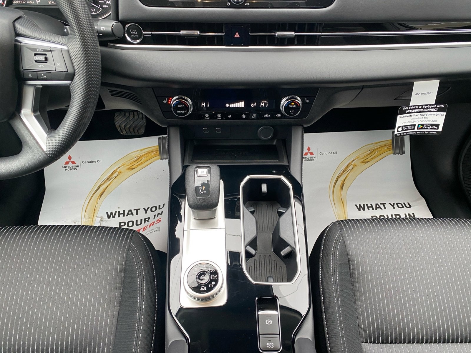 2026 Mitsubishi Outlander ES