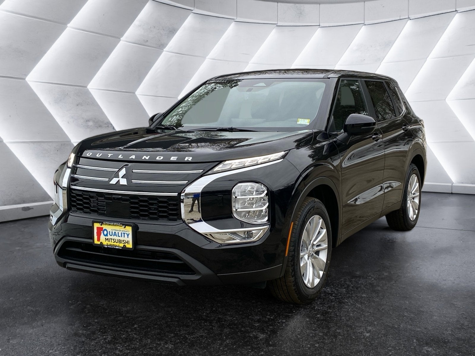 2026 Mitsubishi Outlander ES