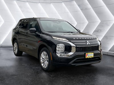 2026 Mitsubishi Outlander ES