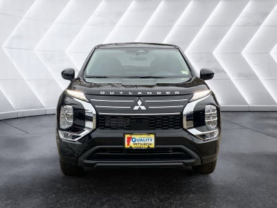 2026 Mitsubishi Outlander ES