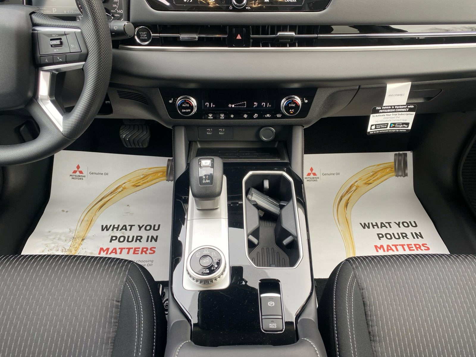 2026 Mitsubishi Outlander ES