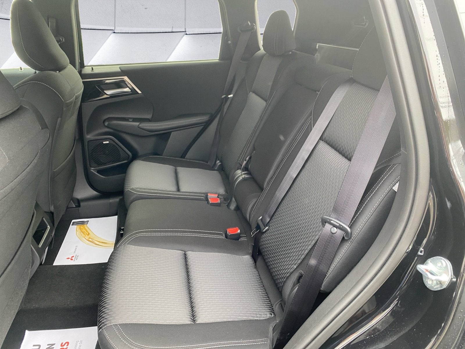 2026 Mitsubishi Outlander ES