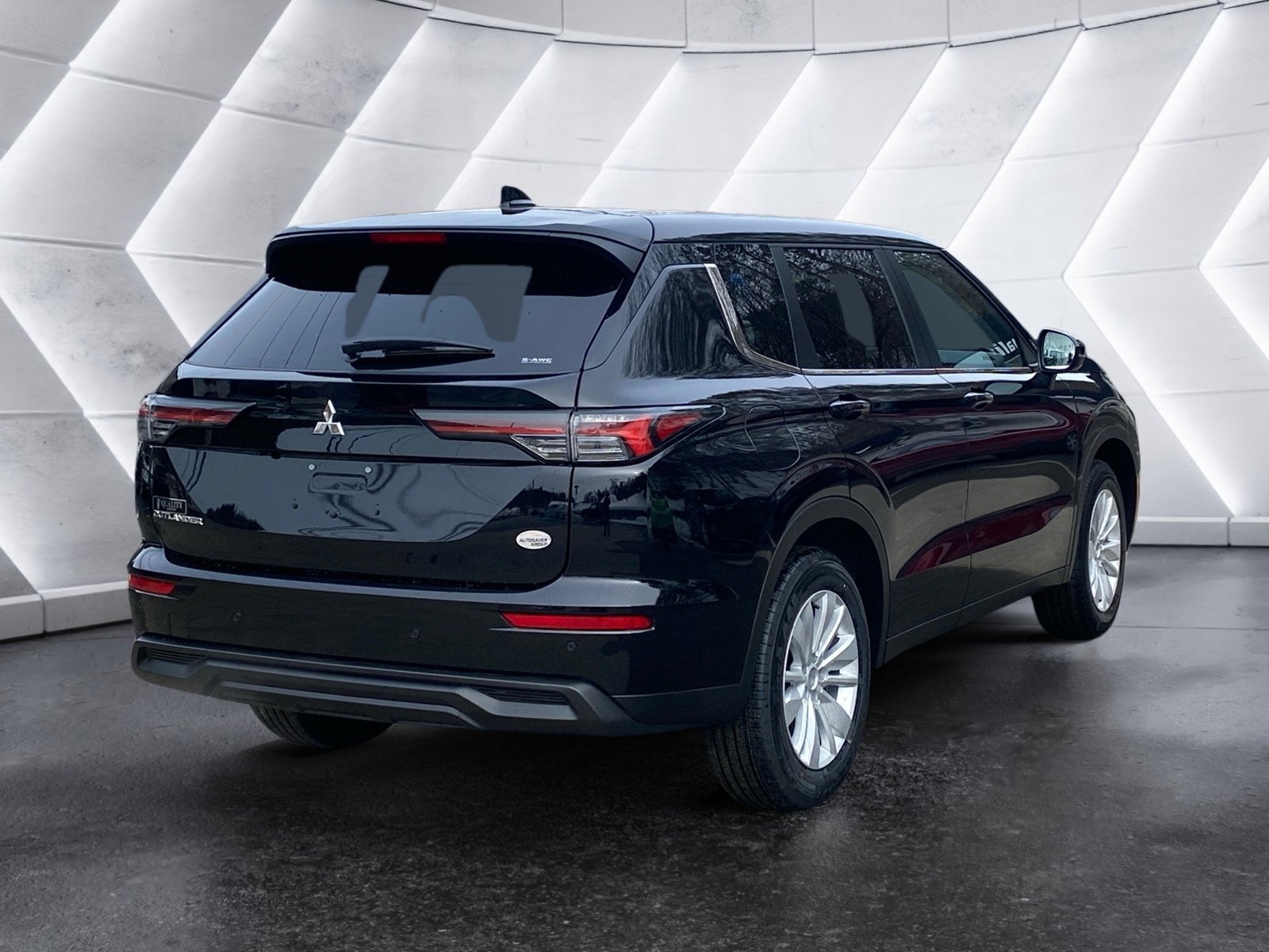 2026 Mitsubishi Outlander ES