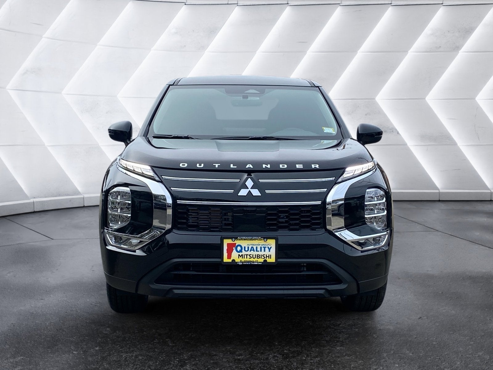 2026 Mitsubishi Outlander ES