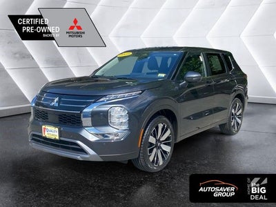 2025 Mitsubishi Outlander Base