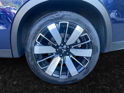 2025 Mitsubishi Outlander Base
