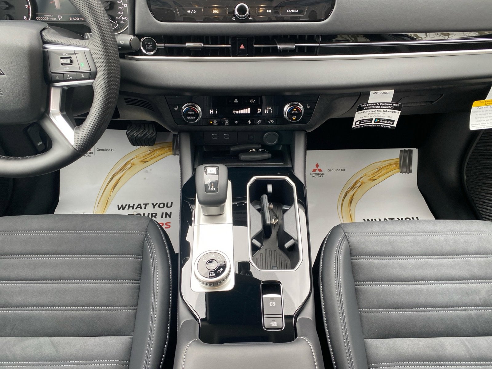 2026 Mitsubishi Outlander SE