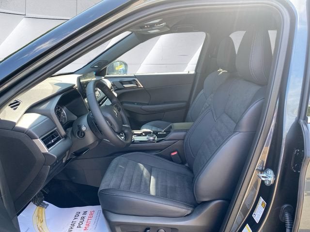 2026 Mitsubishi Outlander LE