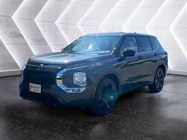 2026 Mitsubishi Outlander LE