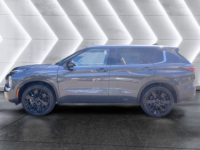 2026 Mitsubishi Outlander LE