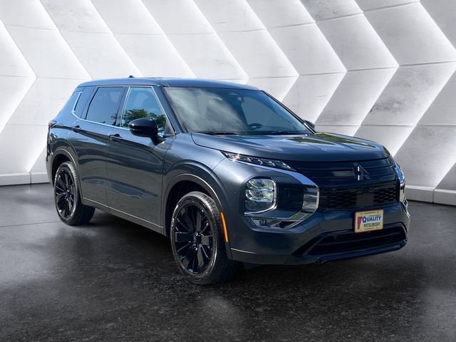 2026 Mitsubishi Outlander LE