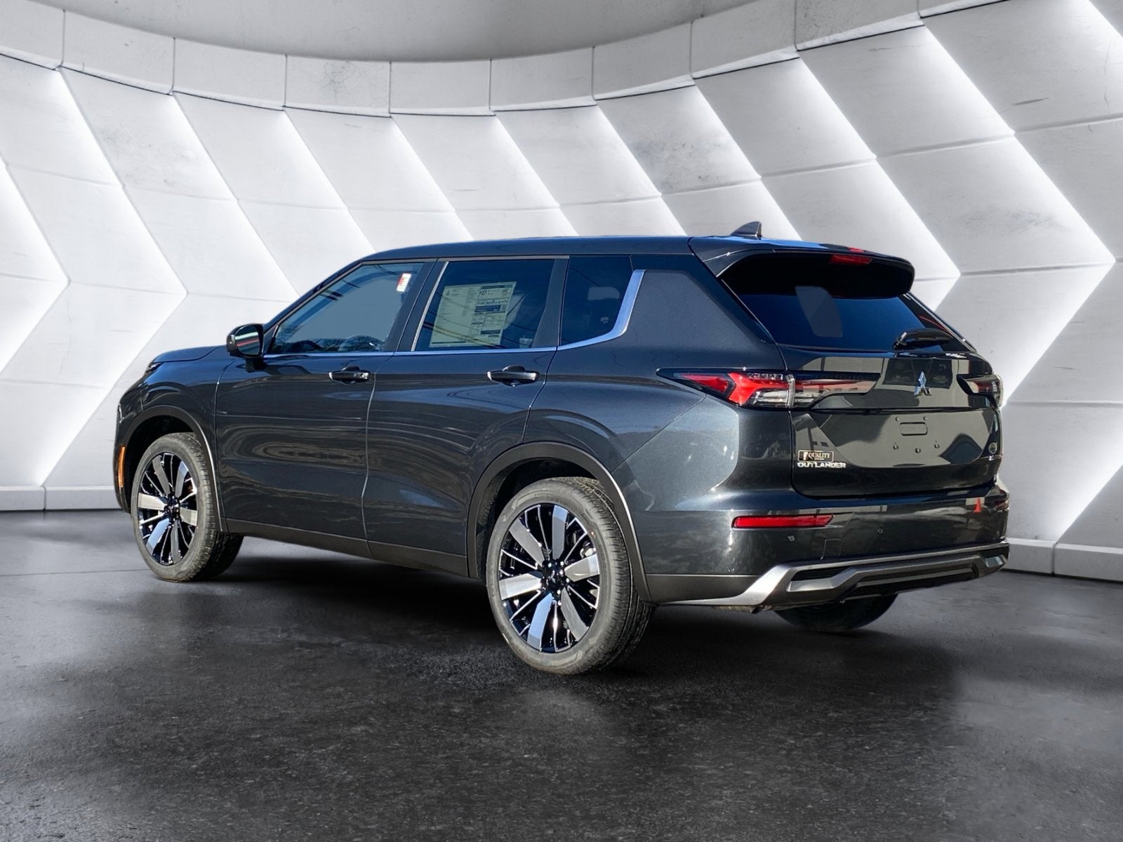 2026 Mitsubishi Outlander SE