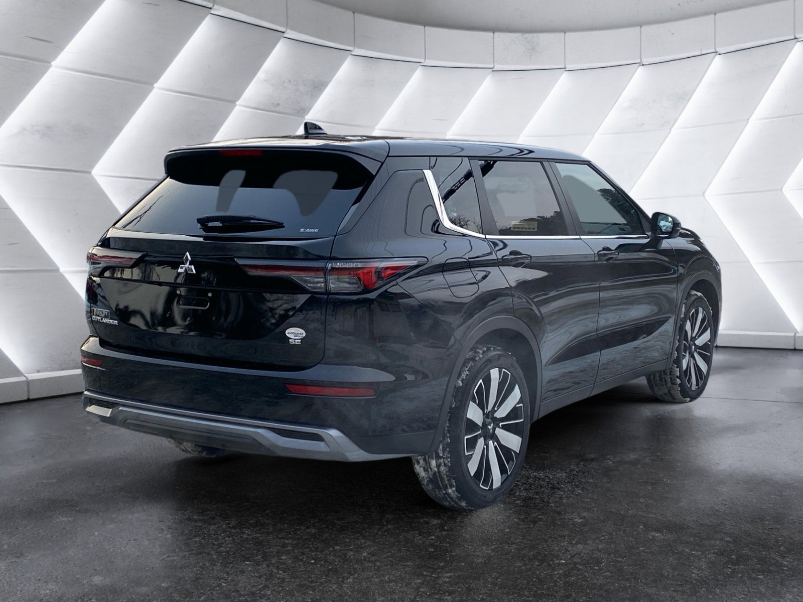 2026 Mitsubishi Outlander SE