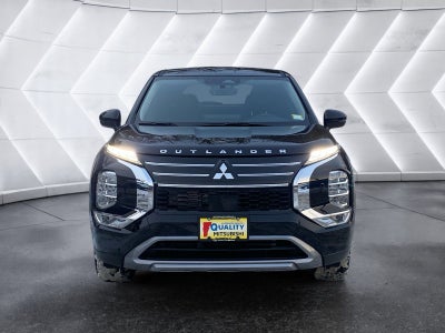 2026 Mitsubishi Outlander SE