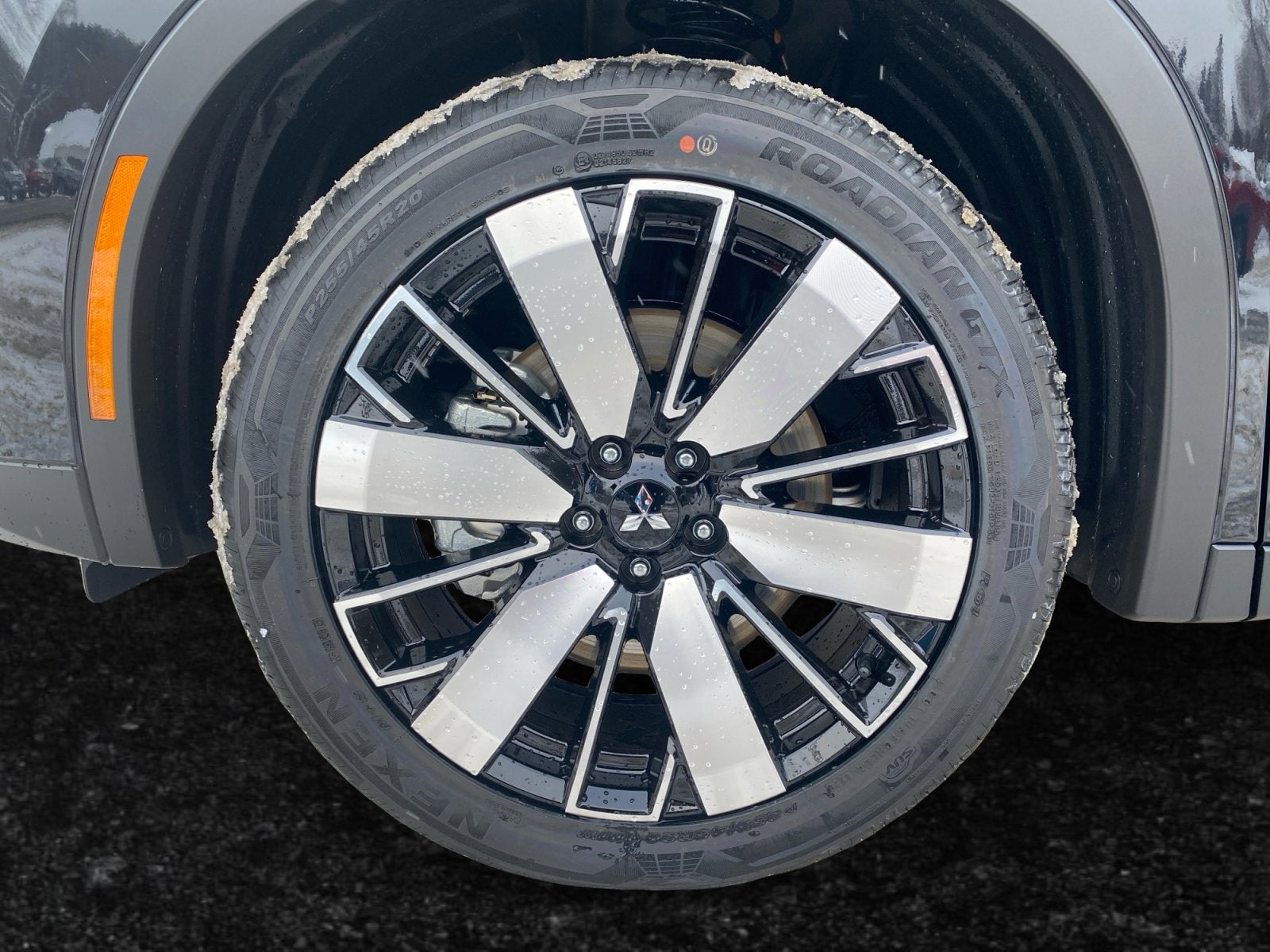 2026 Mitsubishi Outlander SE